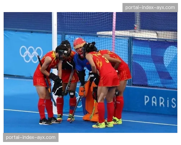 荷兰女曲门将扑出中国队多次短角球威胁，赛后获对手高度评价