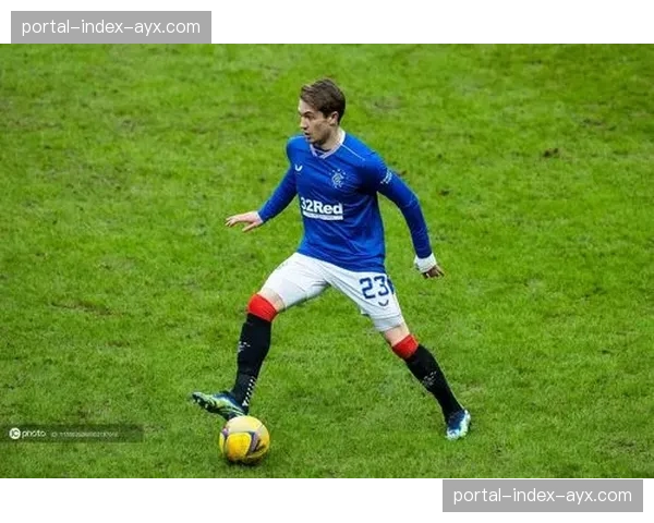 弗格森爵士观战苏超圣米伦比赛，昔日恩怨已烟消云散