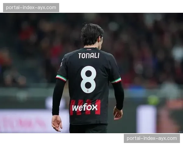 官方：AC米兰与主帅皮奥利续约至2028年