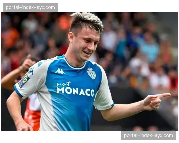 聚焦：老将戈洛温如何凭借稳定的脚法，持续为摩纳哥提供定位球威胁